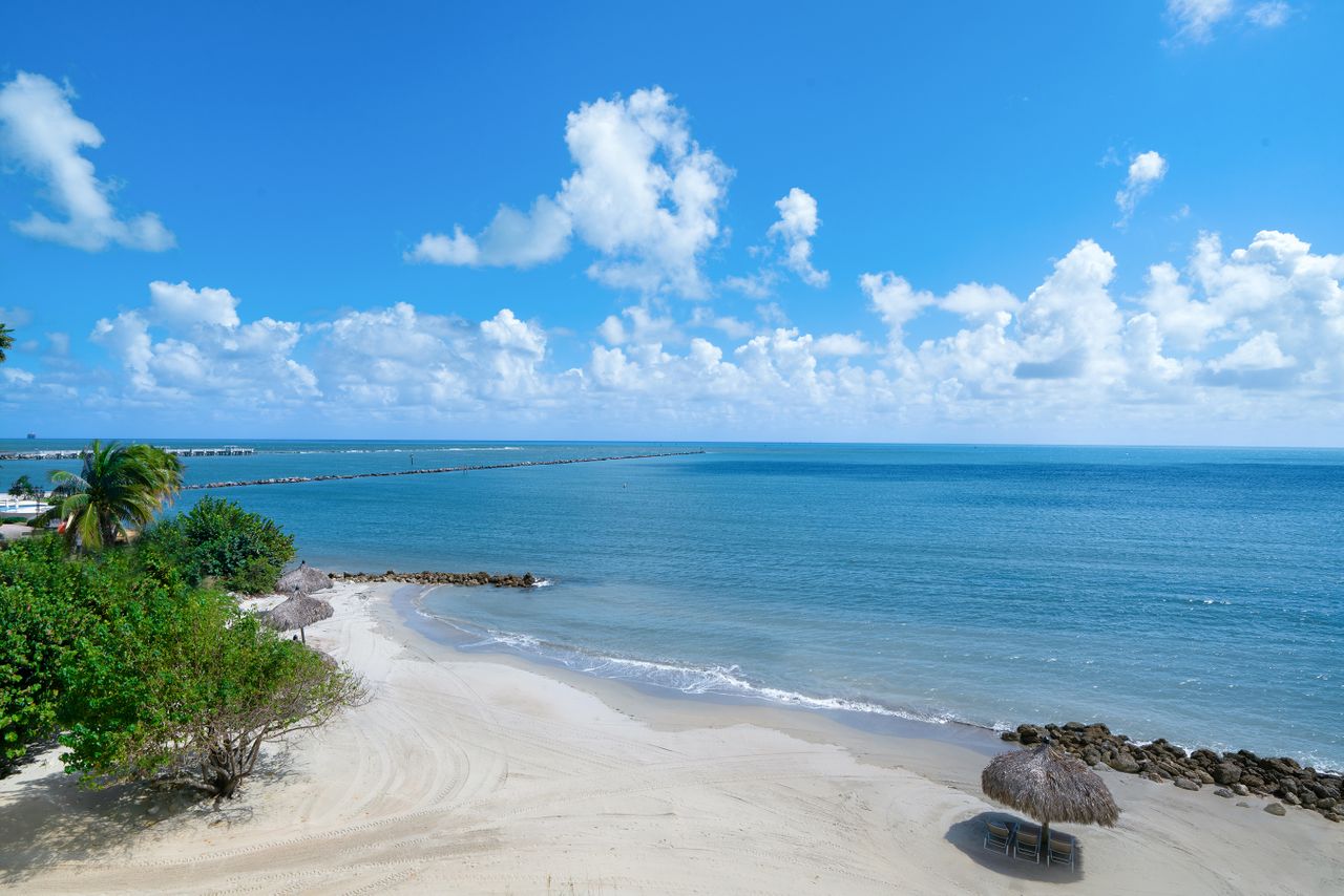 Perfect Oceanside Location on Fisher Island