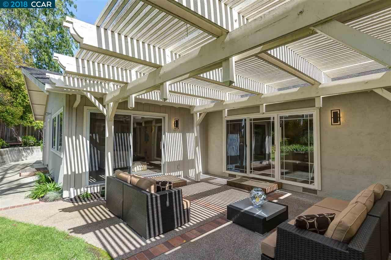 1853 Del Rio Dr