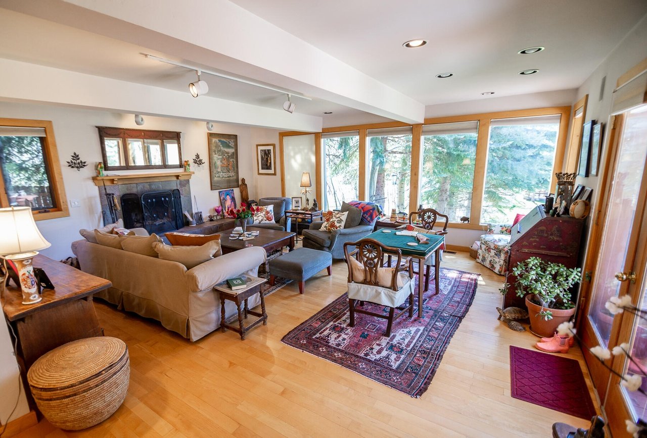 109 Chocolate Gulch Rd