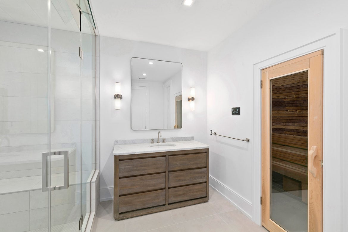 Newman Avenue, Bridgehampton