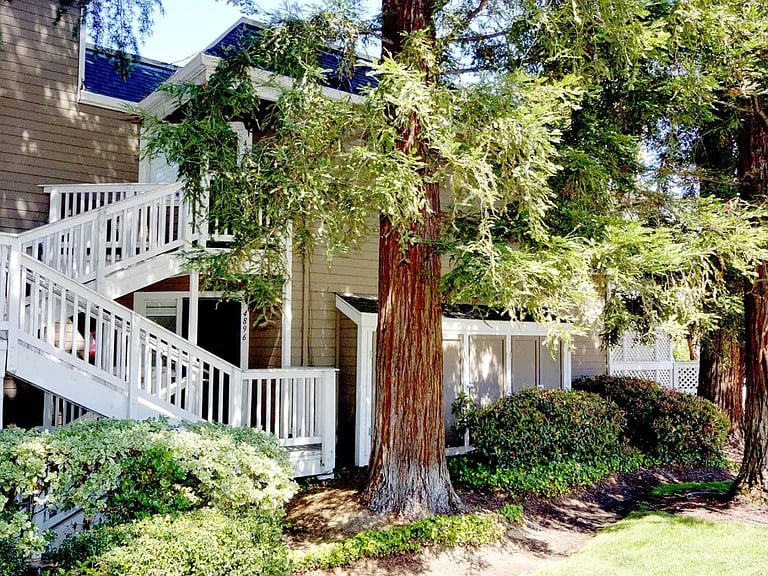 4896 Lakebird Ct., #41