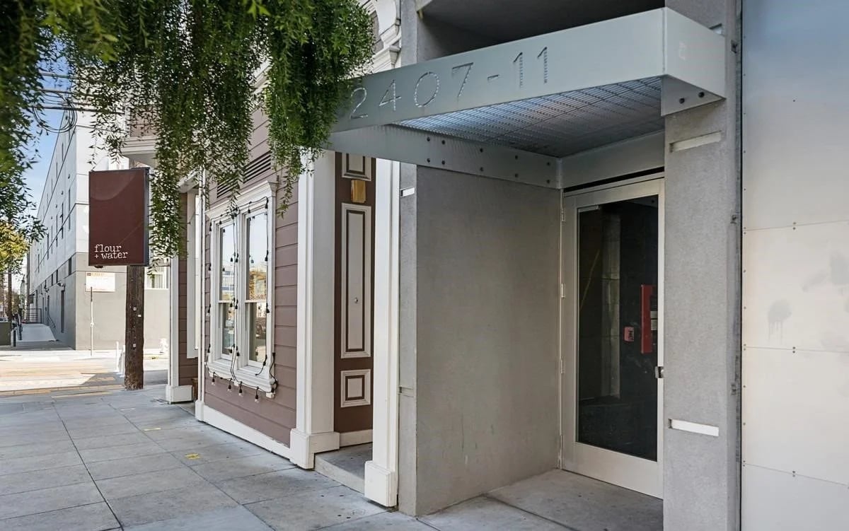 2407 Harrison Street Lofts