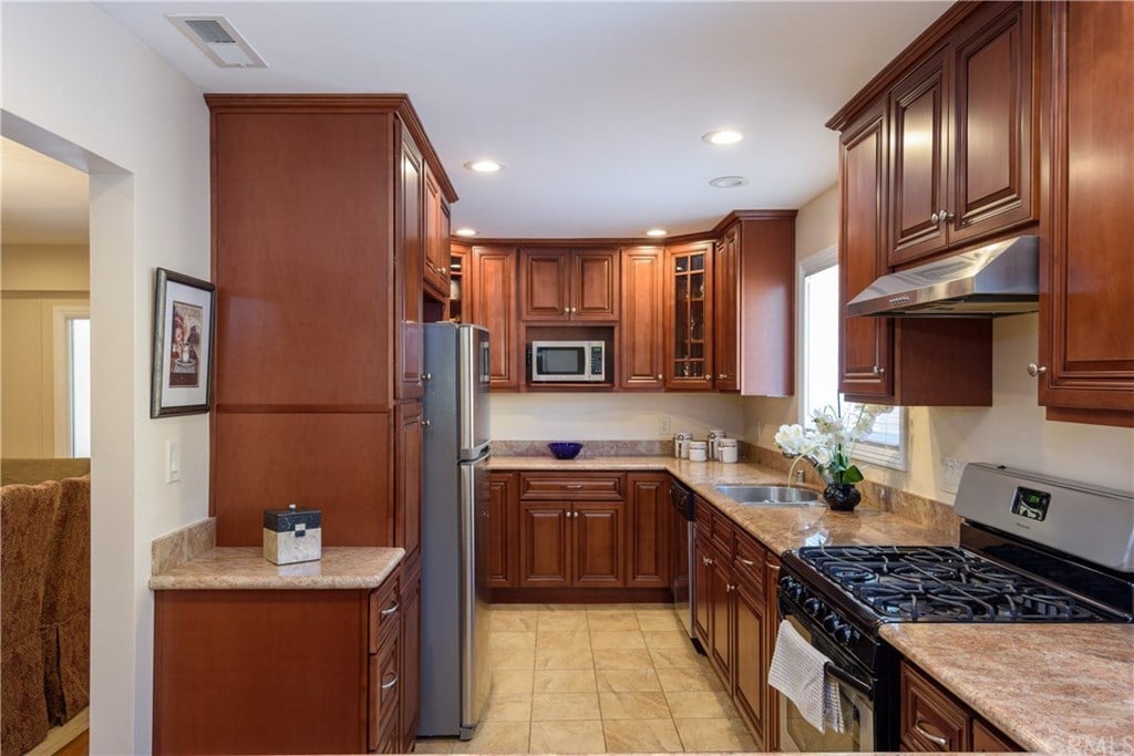 959 5th Ave