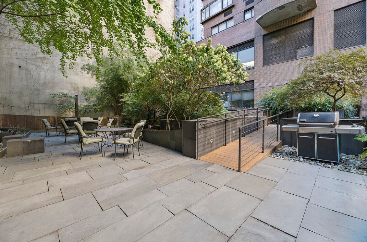157 E 32ND Street 21B