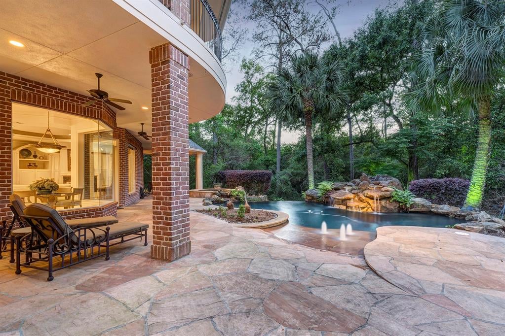 135 Hickory Ridge Dr