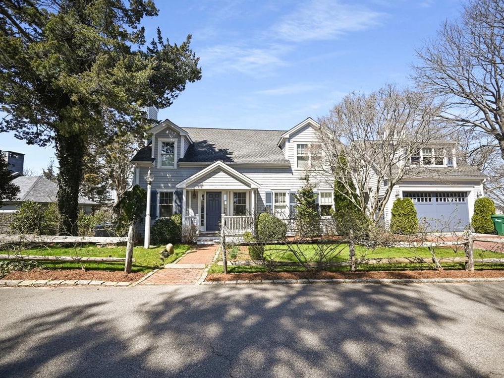 114 Hines Point