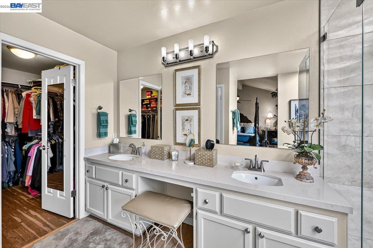 525 Silver Oak Ln