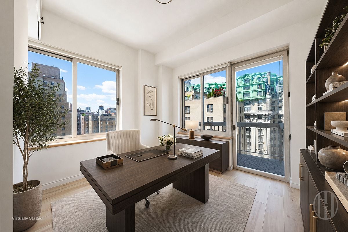 201 W 72nd Street 16E