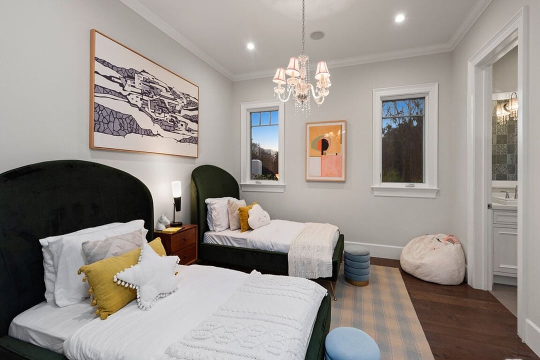 Luminor Heights, Laurel Canyon Blvd, 90046