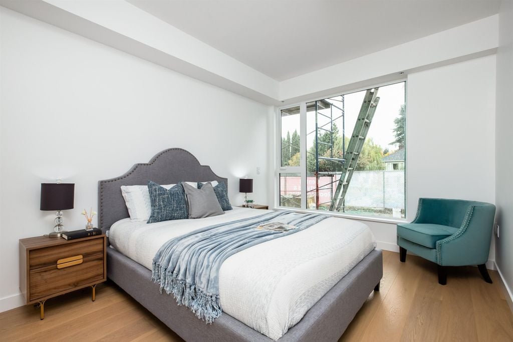 66 W King Edward Ave
