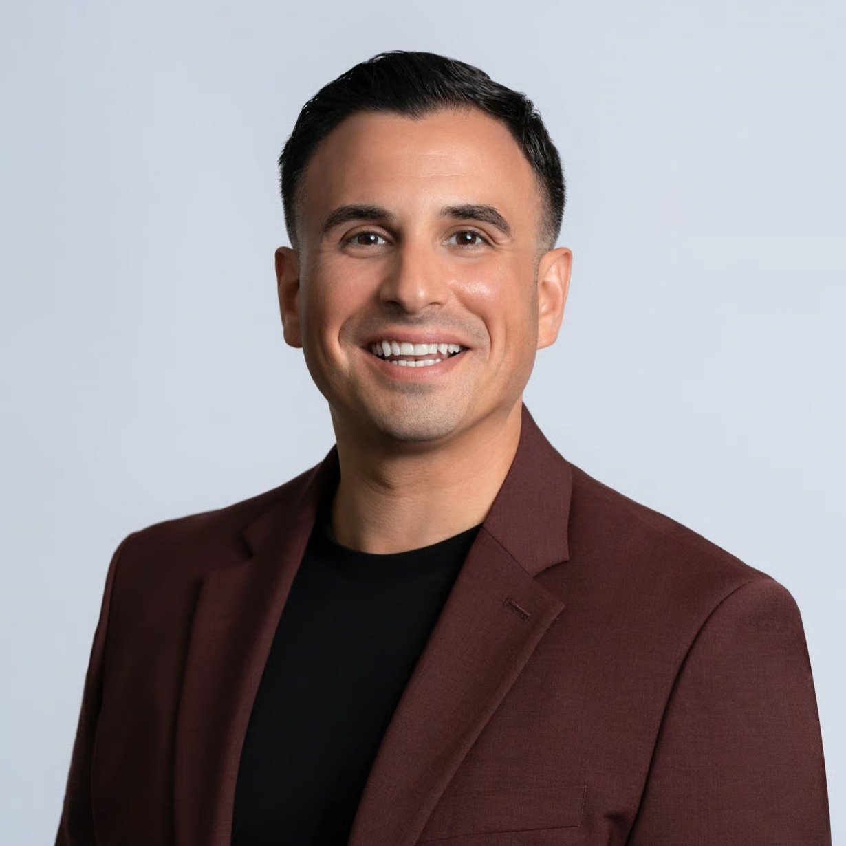Sam Gonzales Holmdel, NJ Real Estate Agent Headshot