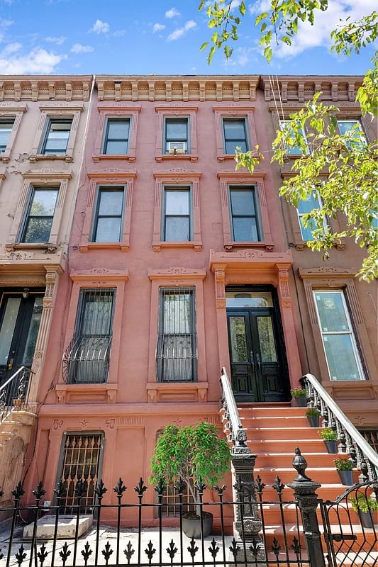 296 Stuyvesant Avenue