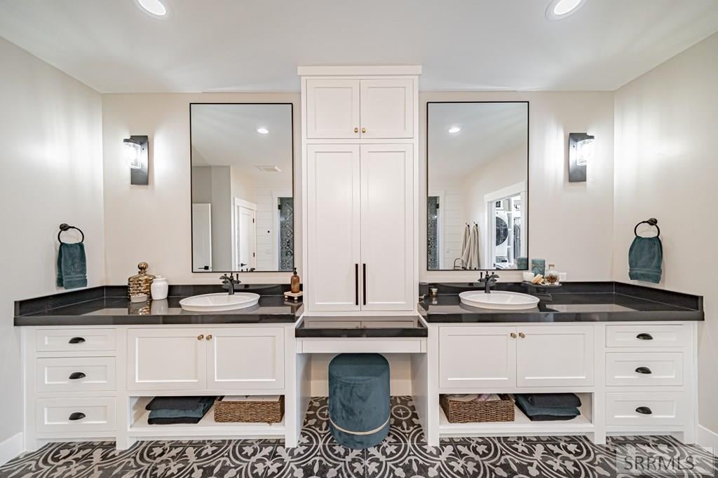 77553 Packbridge Lane