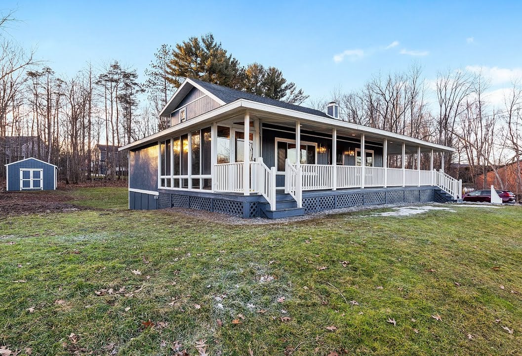 Syracuse NY Baldwinsville Home (inside property tour)
