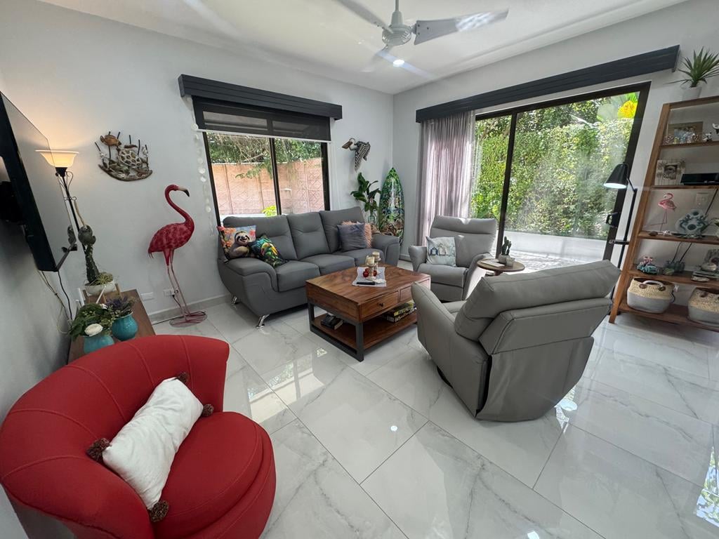 3-Bed Coastal Villa – Marina Access