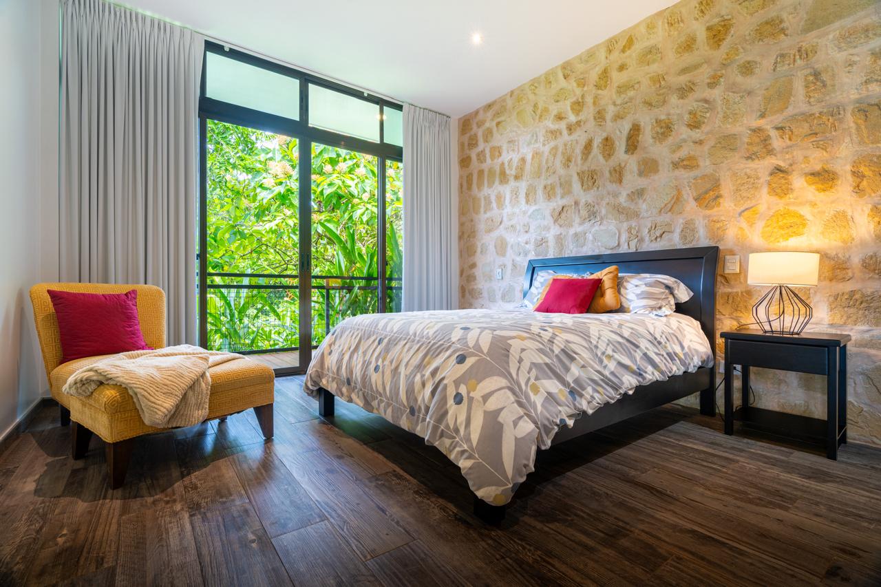 Stunning Ocean and Mountain Views, Casa Tres Galgos in Ojochal on Calle Perezoso