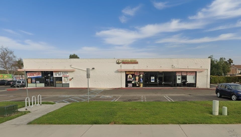1099 3rd Ave