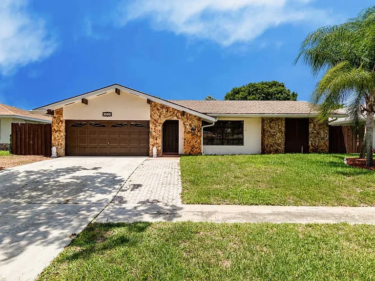 2345 Gabriel Ln