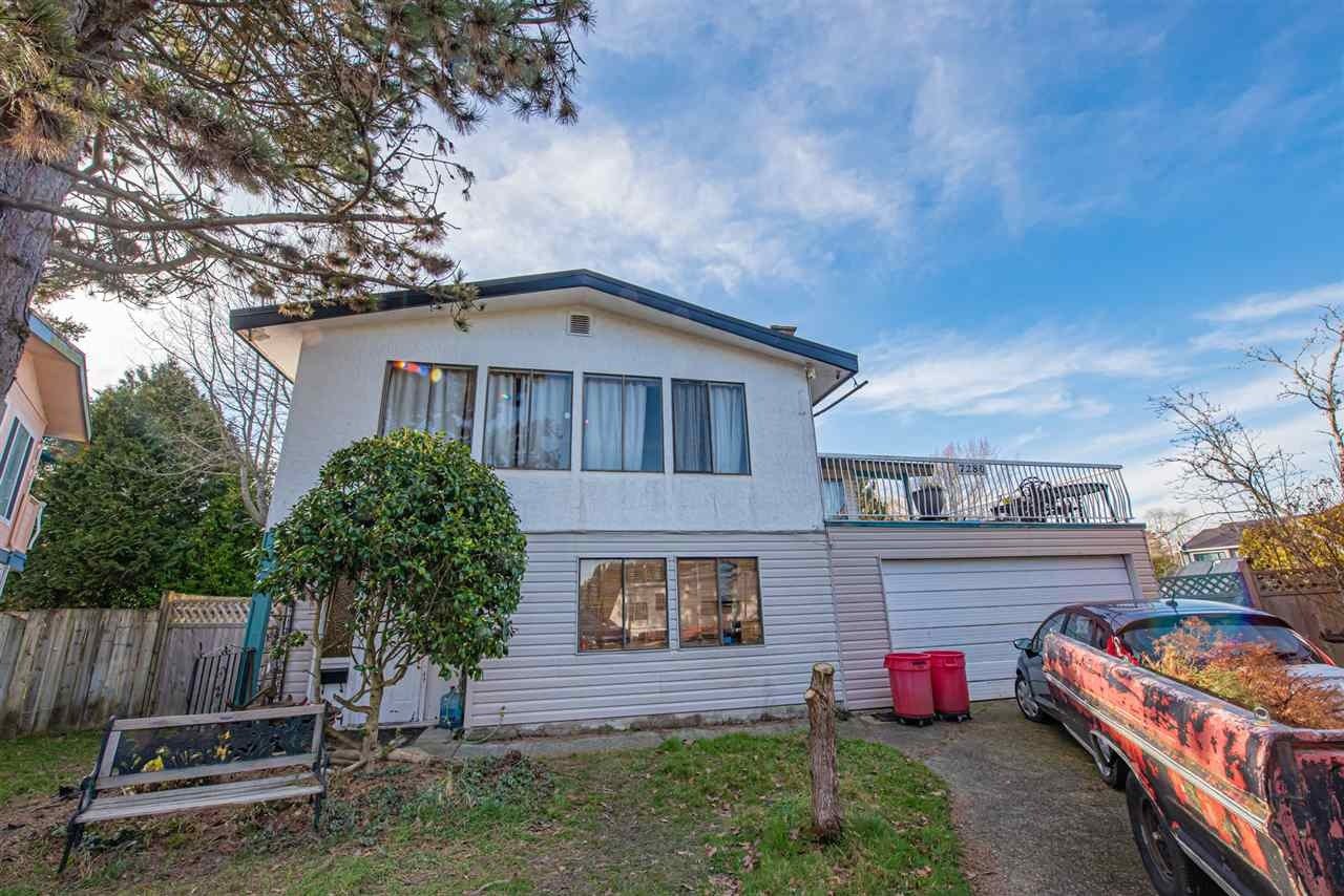 7280 Winchelsea Cres
