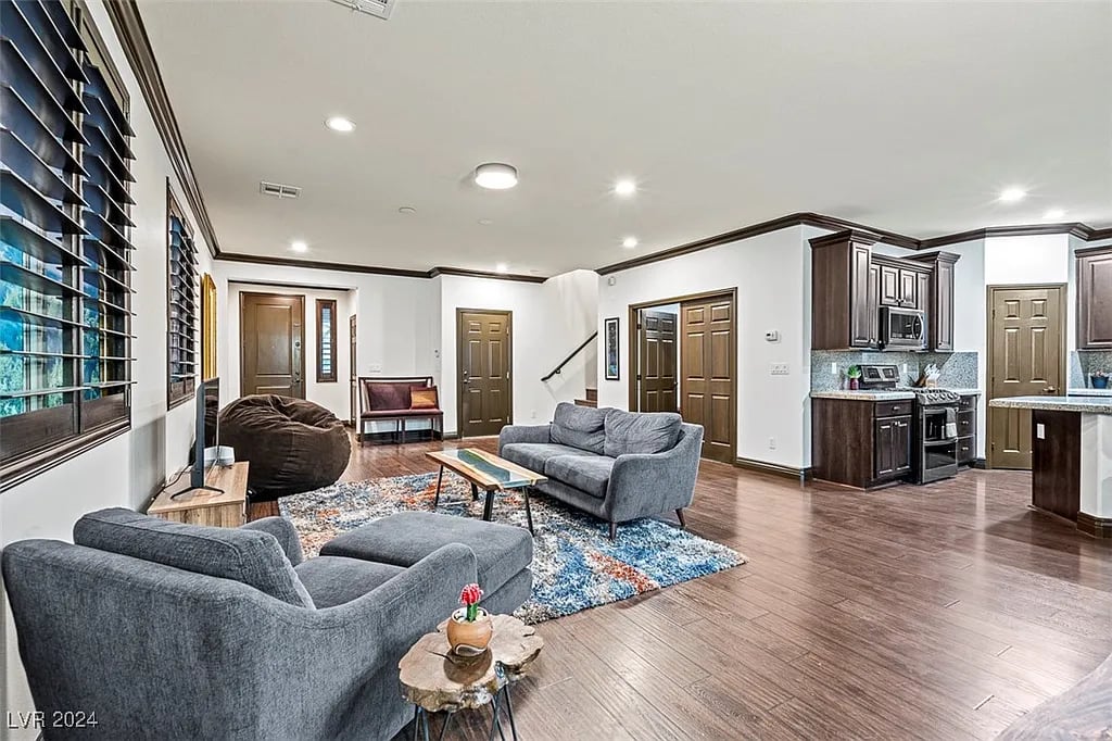 10574 Harvest Wind Dr