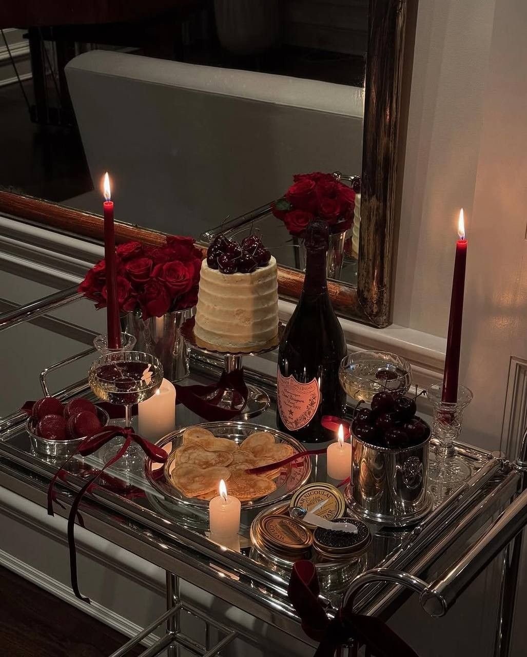 Valentine’s Day in Alexandria, Arlington & DC: Romantic Restaurants, Date Ideas & Weekend Getaways