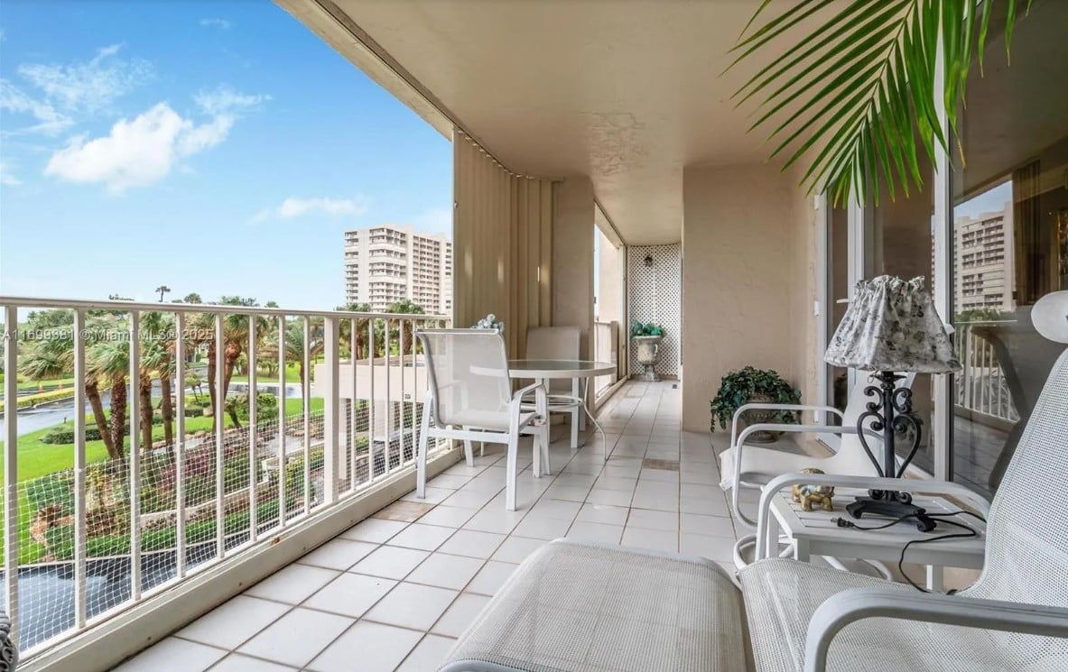 4301 N Ocean Blvd #303A