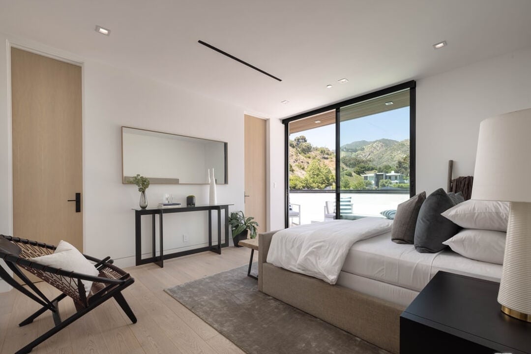 Zenith Horizon, Malibu Rd, 90265