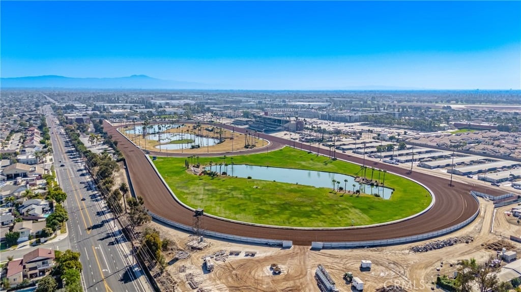 4544 Patricia Cir