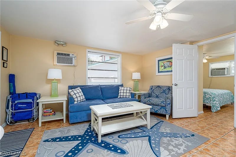 138-140 Delmar Ave