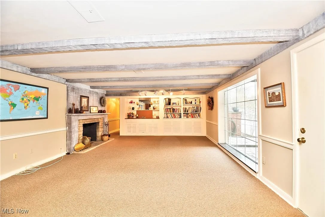31150 Fox Hollow Dr