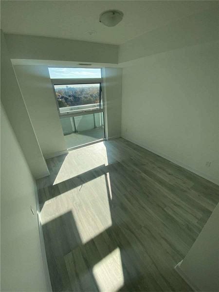 251 Manitoba Street 906, Toronto W06 Unit: 906