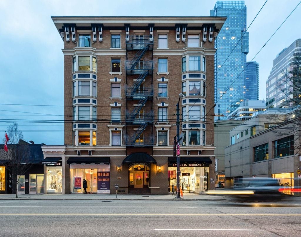 777 Burrard St, #24