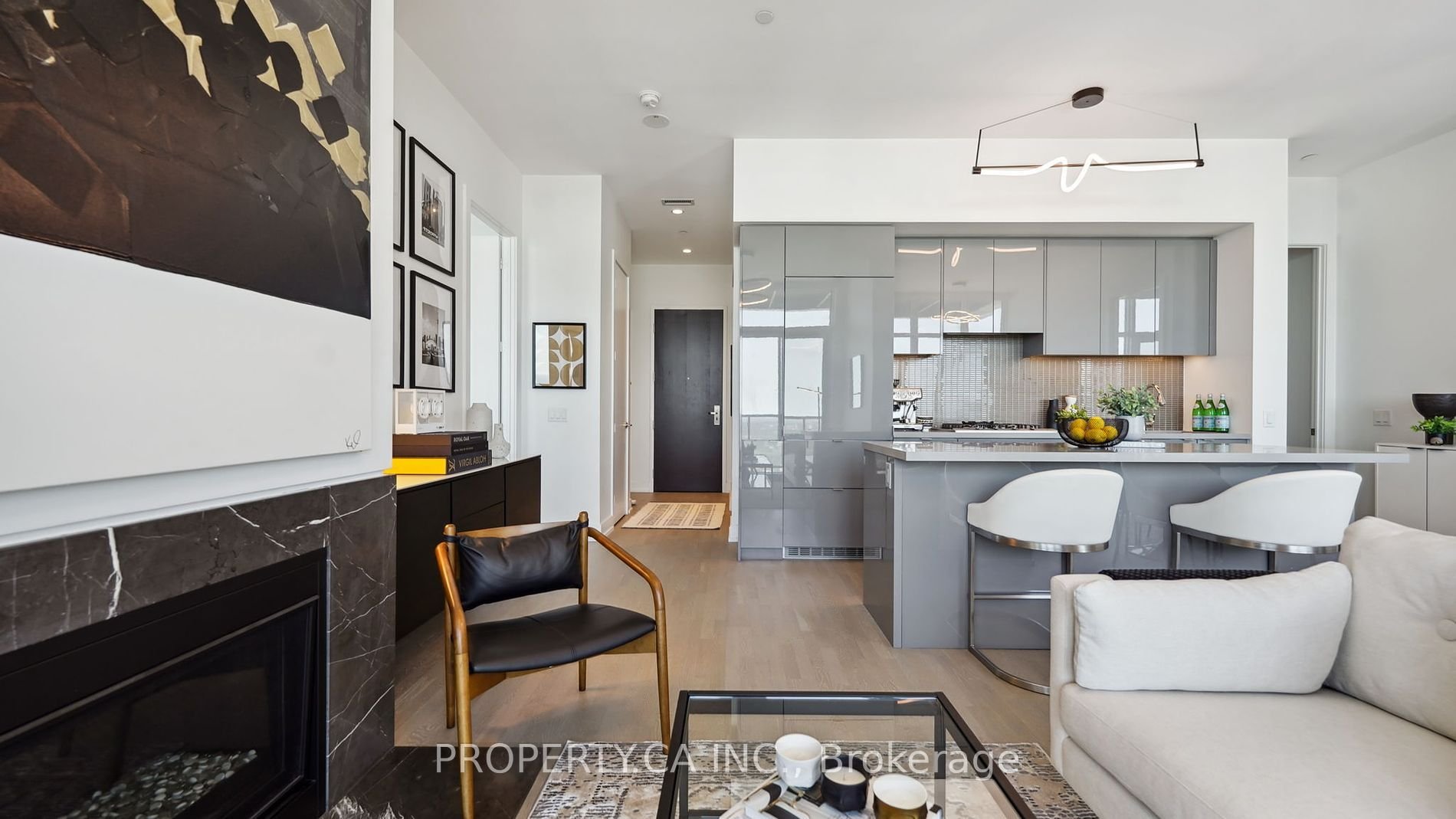 BAY STREET'S CAPTIVATING SUITE