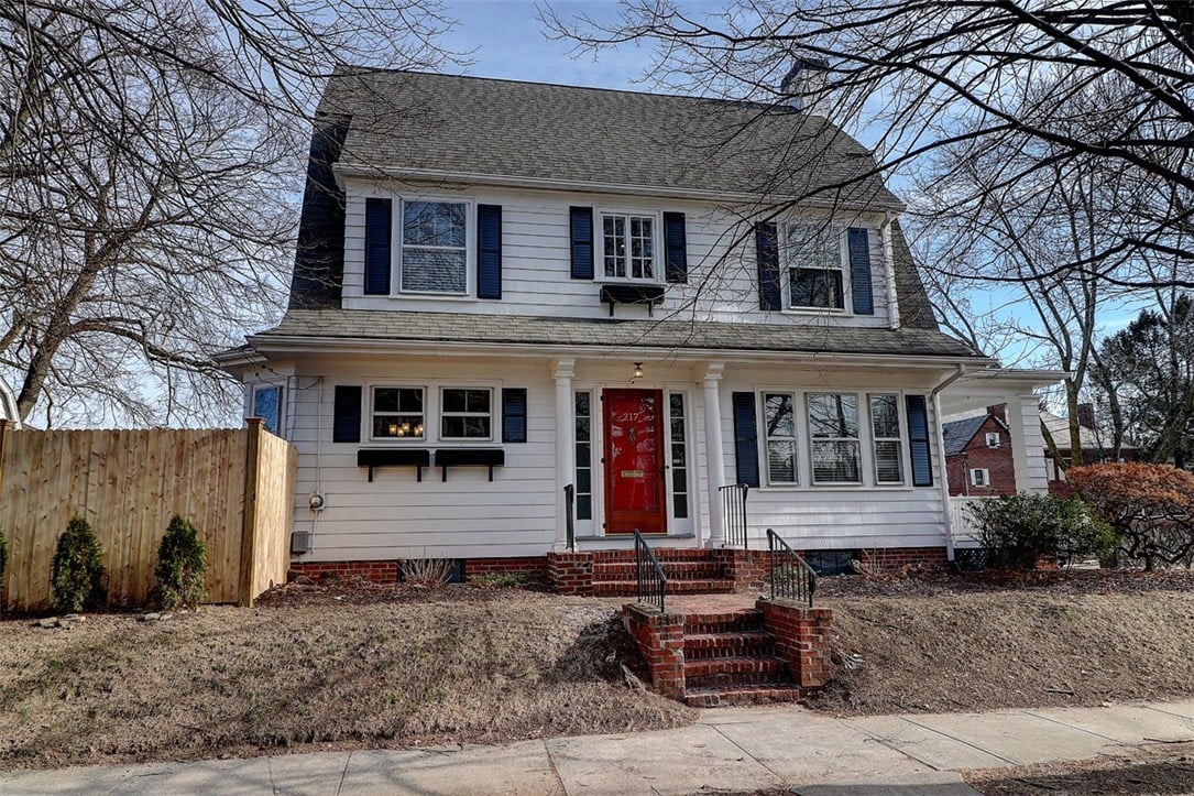 217 Slater Ave