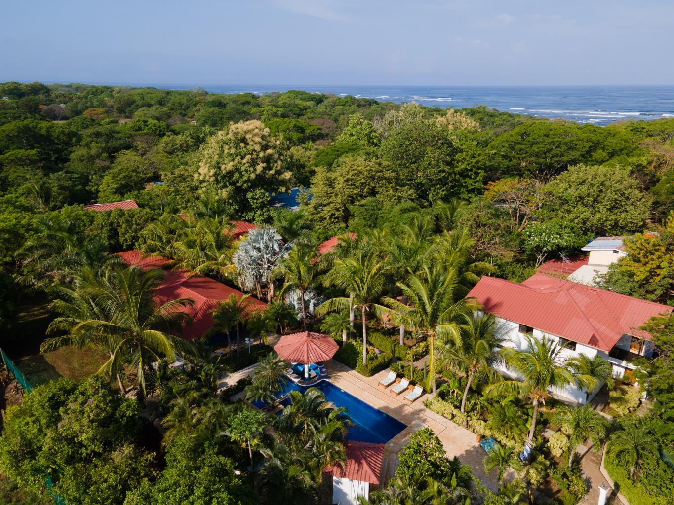 Drift Away Lodge | Near the Coast Hotel/Resort/Hostel For Sale in Playa Avellanas