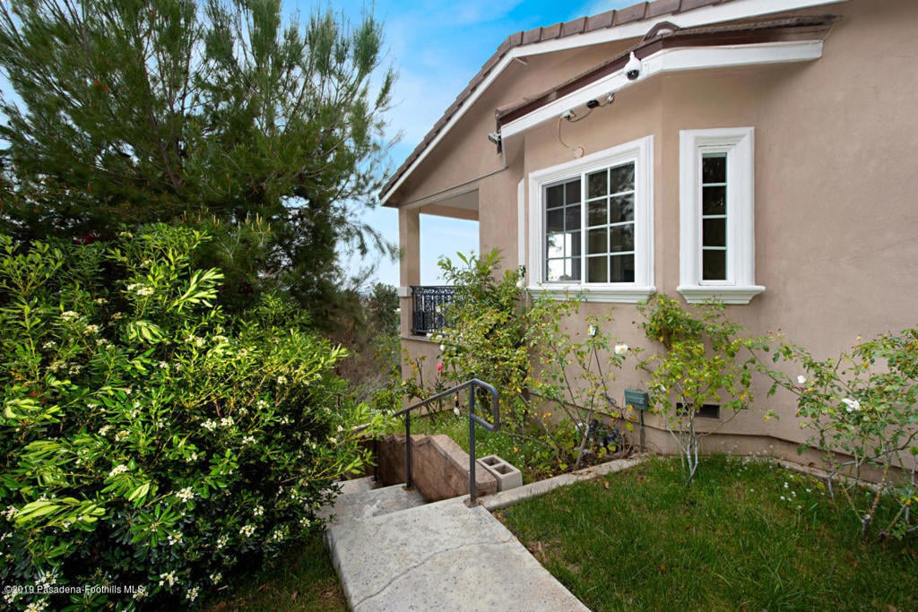 530 Vista Del Llano Dr
