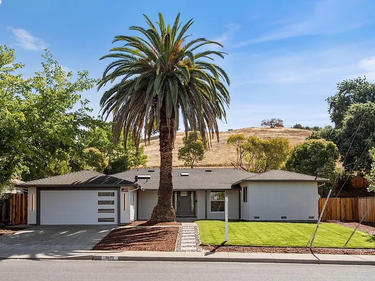 3613 Perada Dr