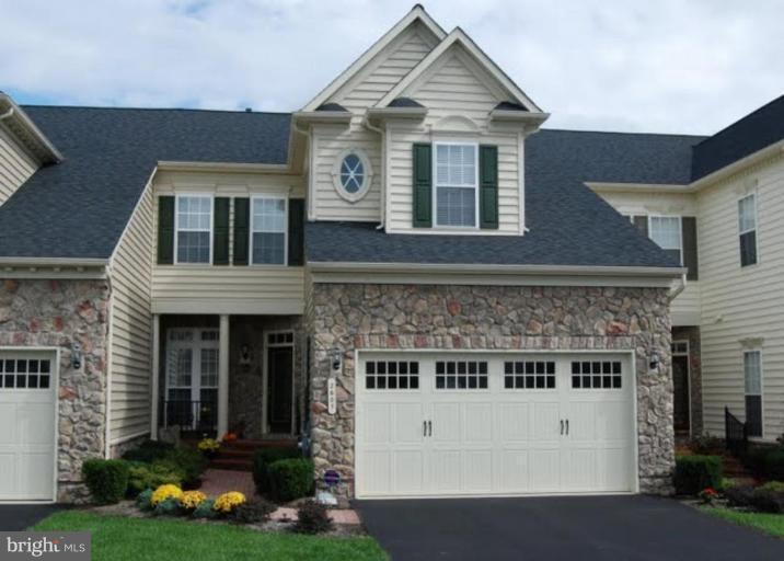 2607 Glencoe Cir