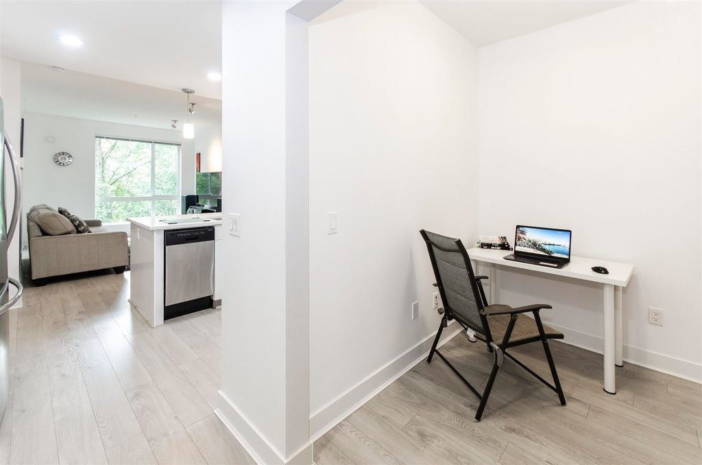 733 W 3rd St, #404