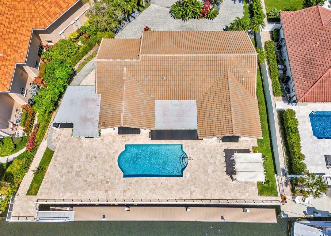 633 4th Key Dr