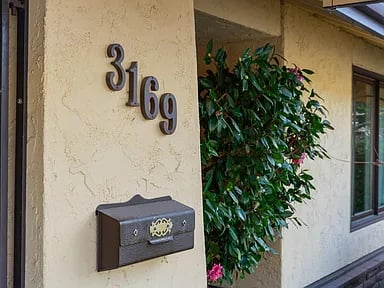 3169 La Mesa Dr