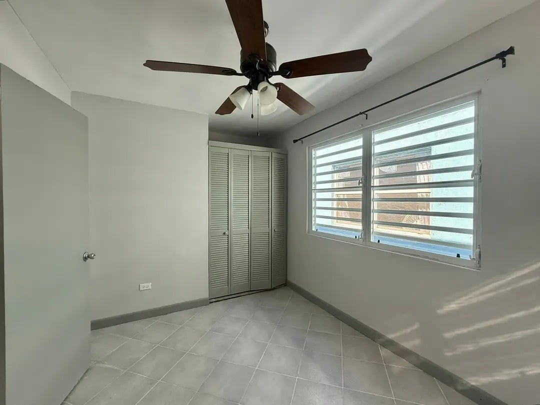 1067 Road Town 3 Bedroom Apartment 