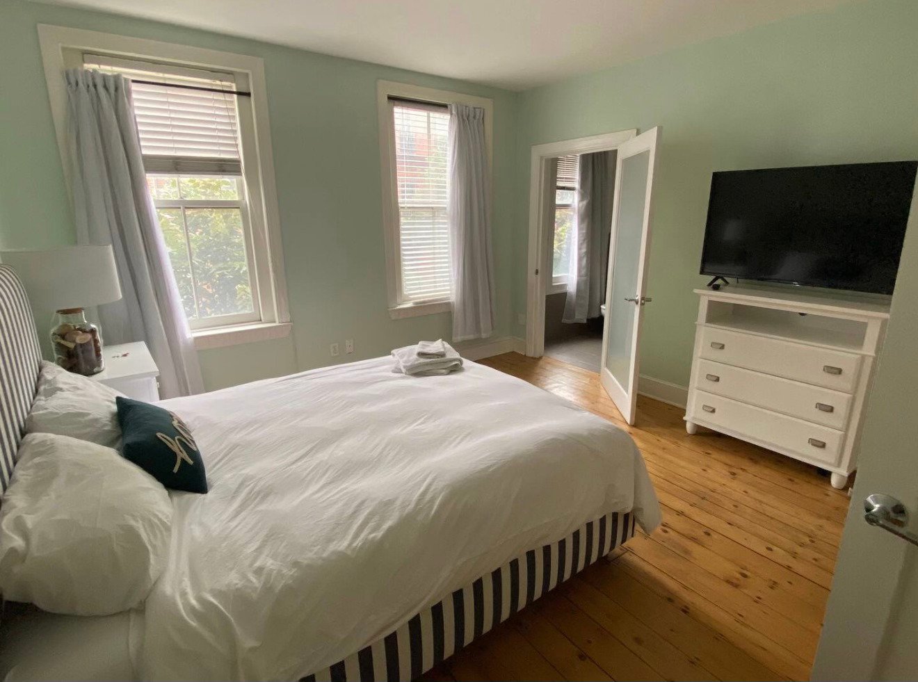 38 Hanson St #2
