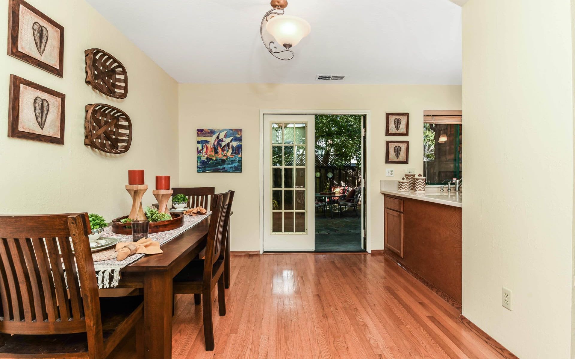 Super Cute Townhome - Walnut Creek!