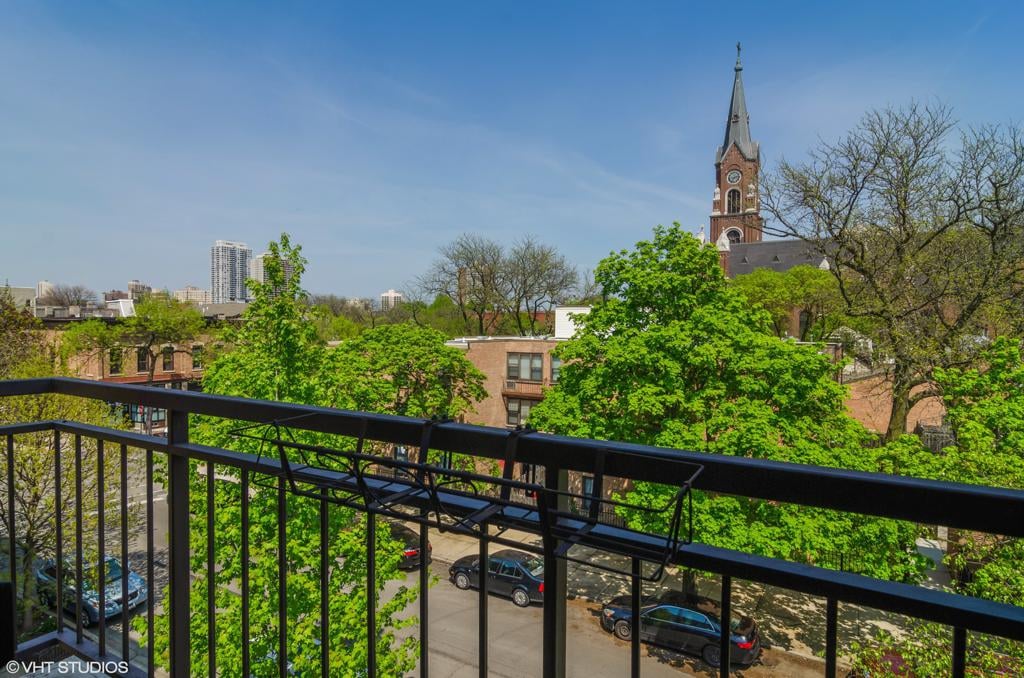 1646 N Mohawk St, #B