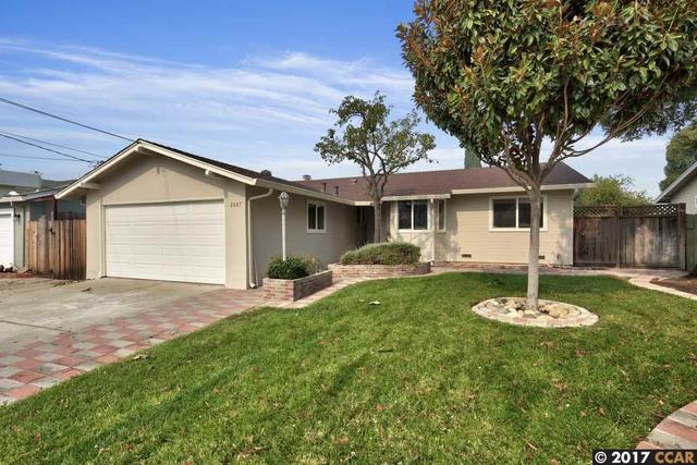 2687 Montgomery Ave