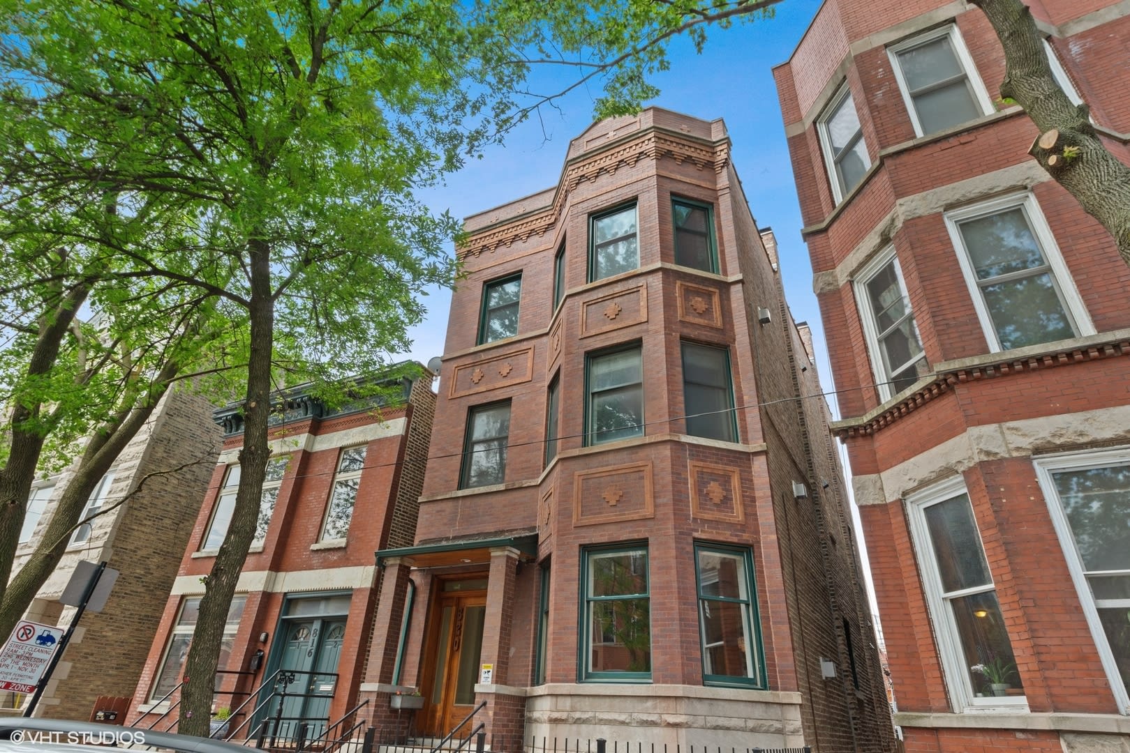 820 N Hermitage