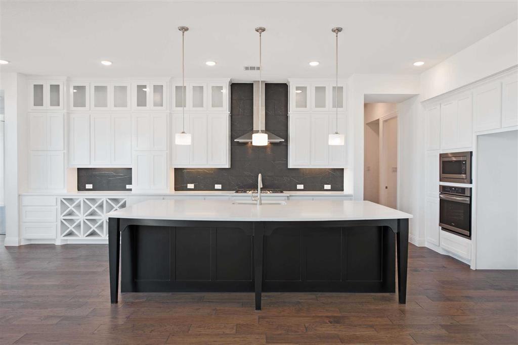 2835 Maple Oak Lane