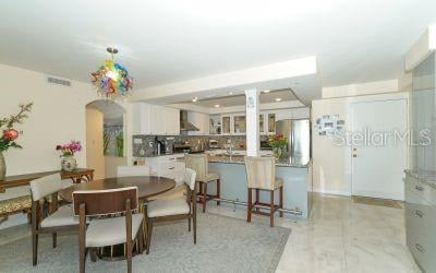 11 SUNSET DR #101