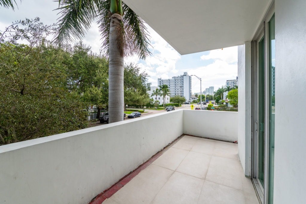 Luxe Alliage South Beach Rental Just Listed